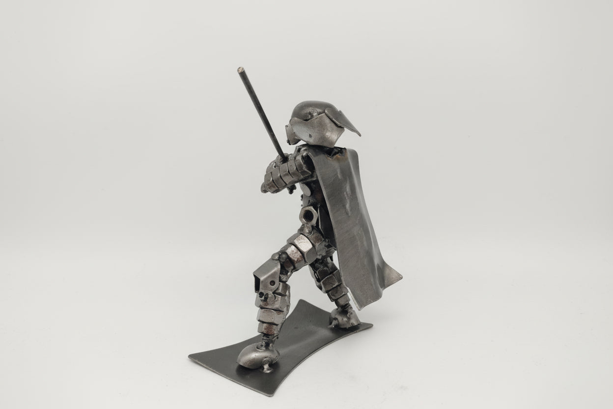 Darth Vader Figur stehend zur Seite