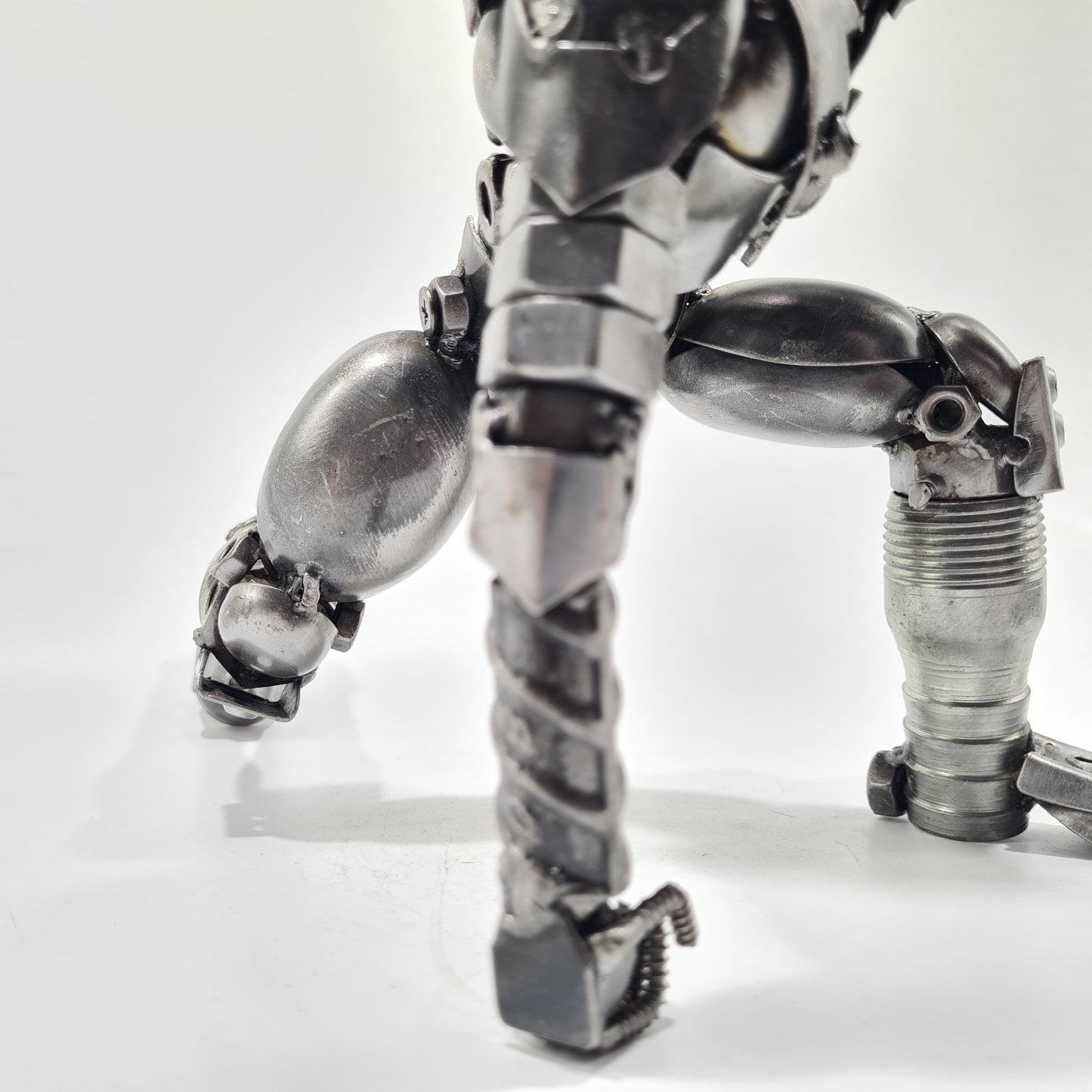 Iron Man Figur Landepose