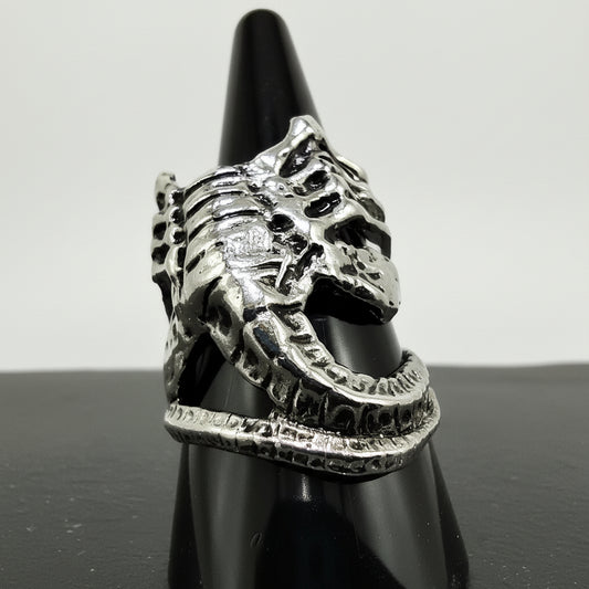 Alien Face Hugger Ring