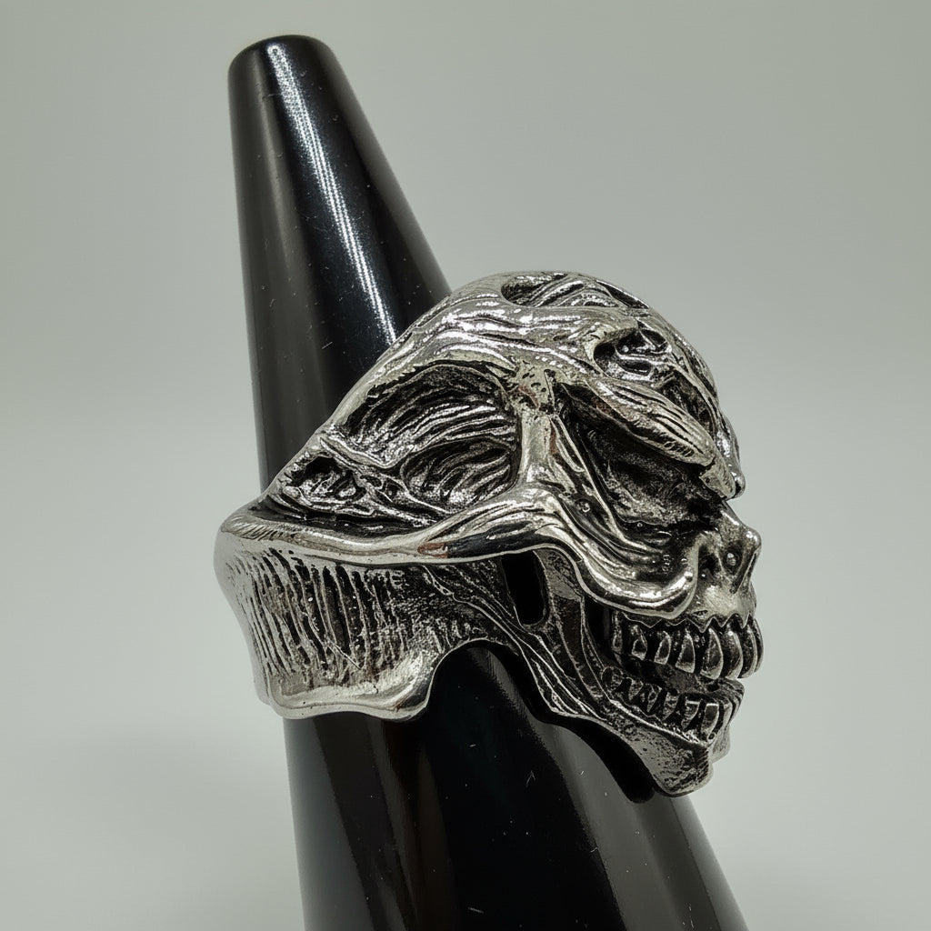 Totenkopf Ring